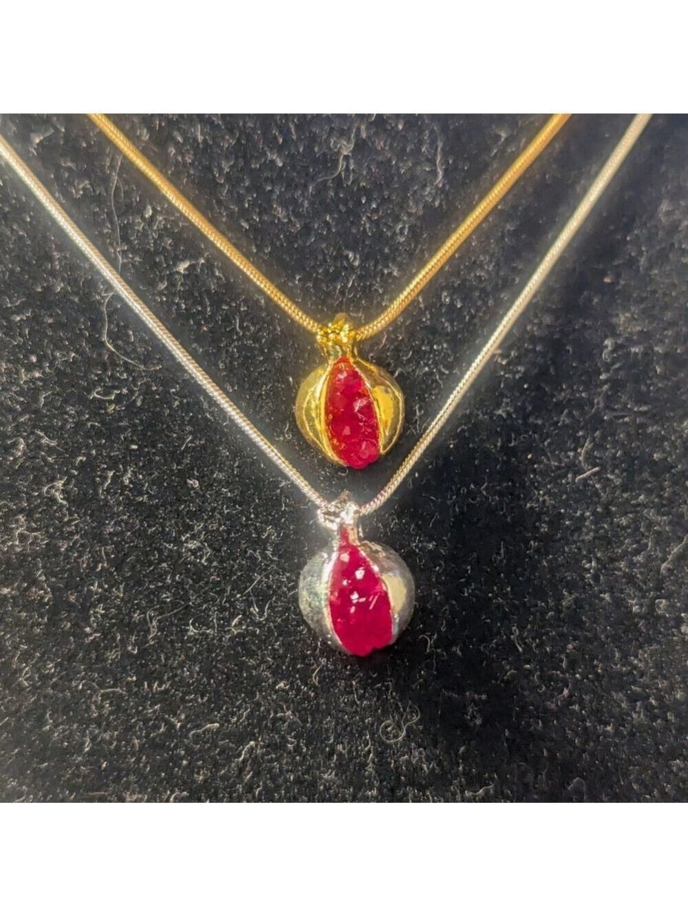 🍏🍯🍎Necklace--Pomegranate pendant and necklace